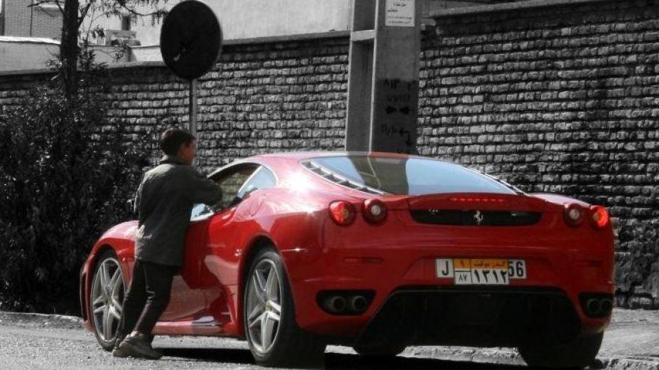ثروتمندان ایرانی 1200 درصد بیشتر از فقرا خرج می کنند ثروتمندان ایرانی 1200 درصد بیشتر از فقرا خرج می کنند