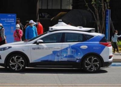 تاکسی خودران رباتیک در چین شروع به کار کرد