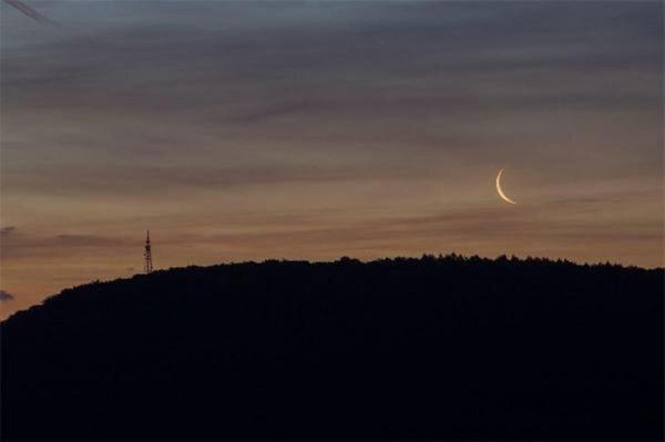 امشب هلال ماه در آسمان ایران دیده می گردد؟، نظر یک ستاره شناس